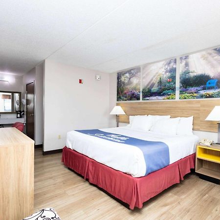 Days Inn By Wyndham Dayton Huber Heights Northeast Eksteriør billede