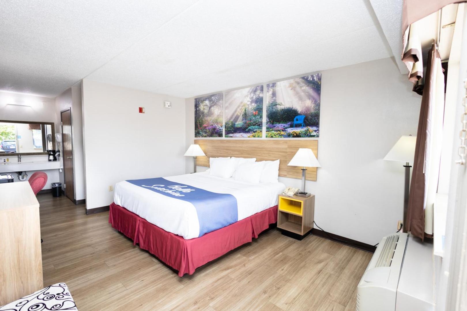 Days Inn By Wyndham Dayton Huber Heights Northeast Eksteriør billede