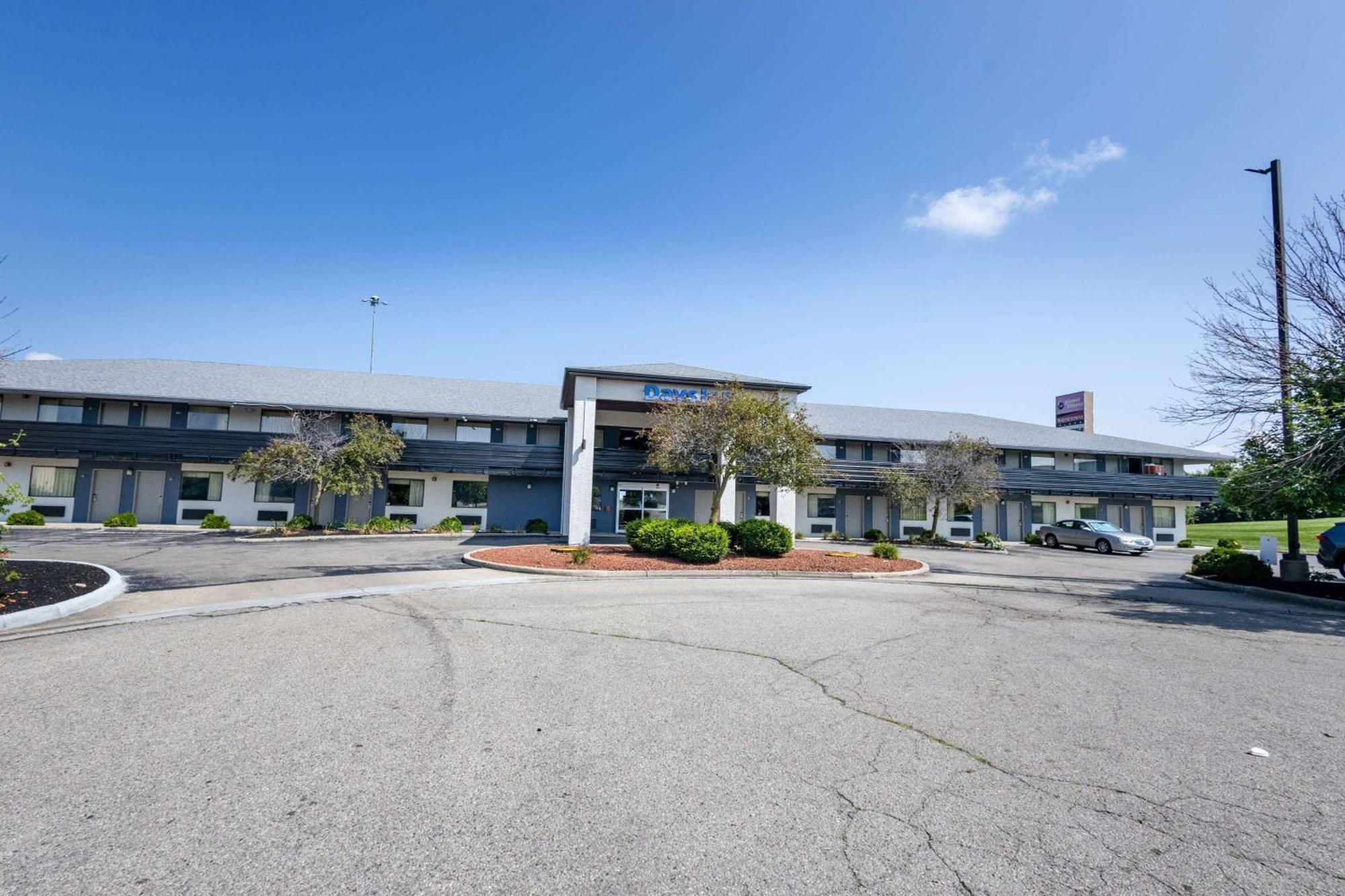 Days Inn By Wyndham Dayton Huber Heights Northeast Eksteriør billede